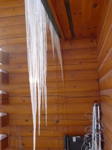Okay, the icicles don't really grow sideways here.  I just have technical issues.